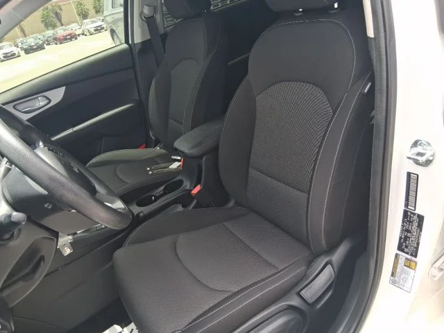 Used 2024 White Kia LXS image 13