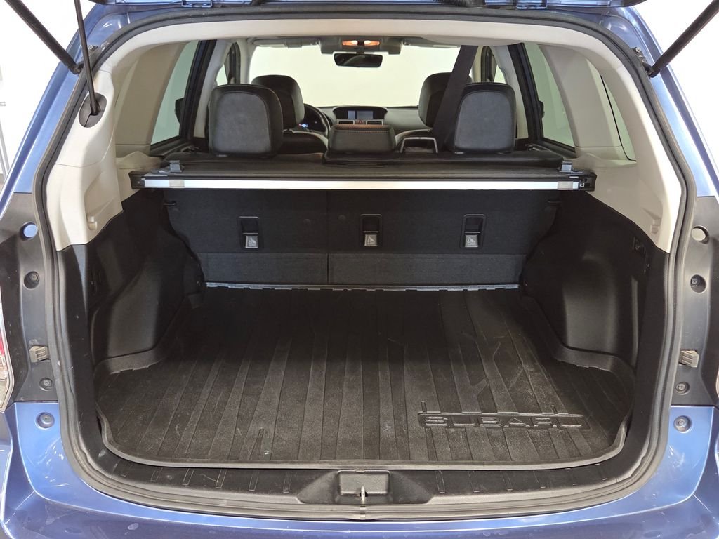 Used 2018 Blue Subaru 2.5i Touring image 22