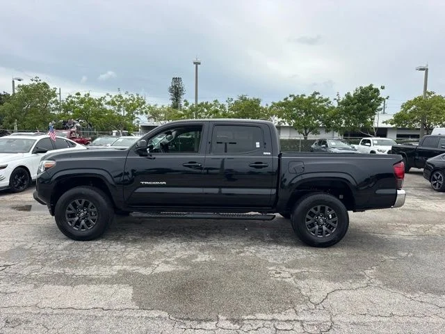 Used 2022 Black Toyota SR5 image 6