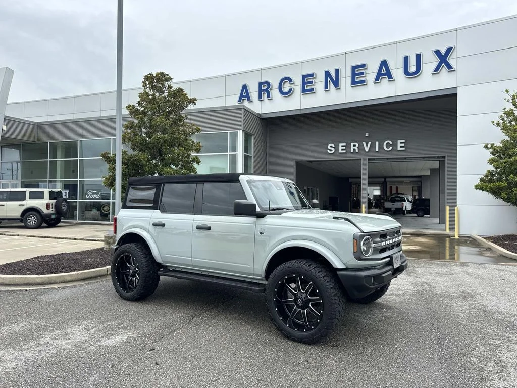 Used 2022 Cactus Green / Gray Ford Big Bend image 1