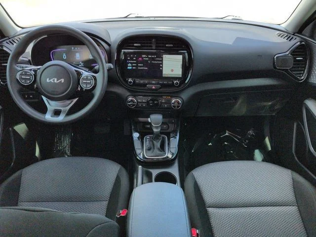 Used 2025 White Kia S image 15