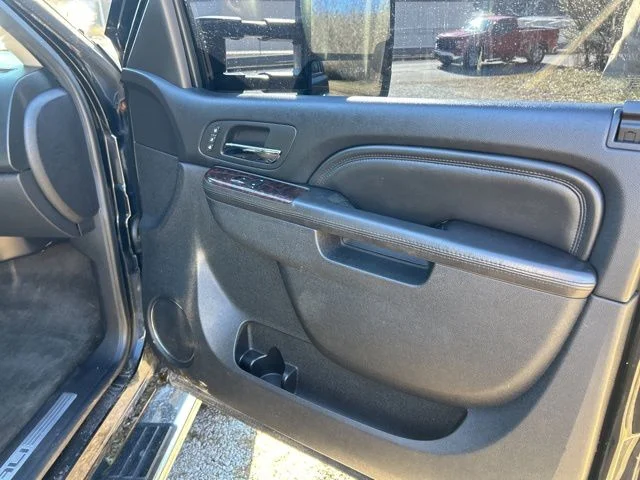 Used 2011 Black GMC Denali image 23