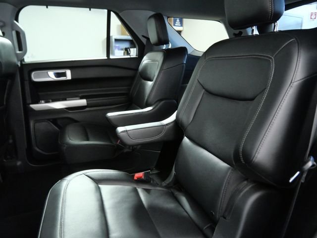 Used 2022 Black Ford Limited image 15