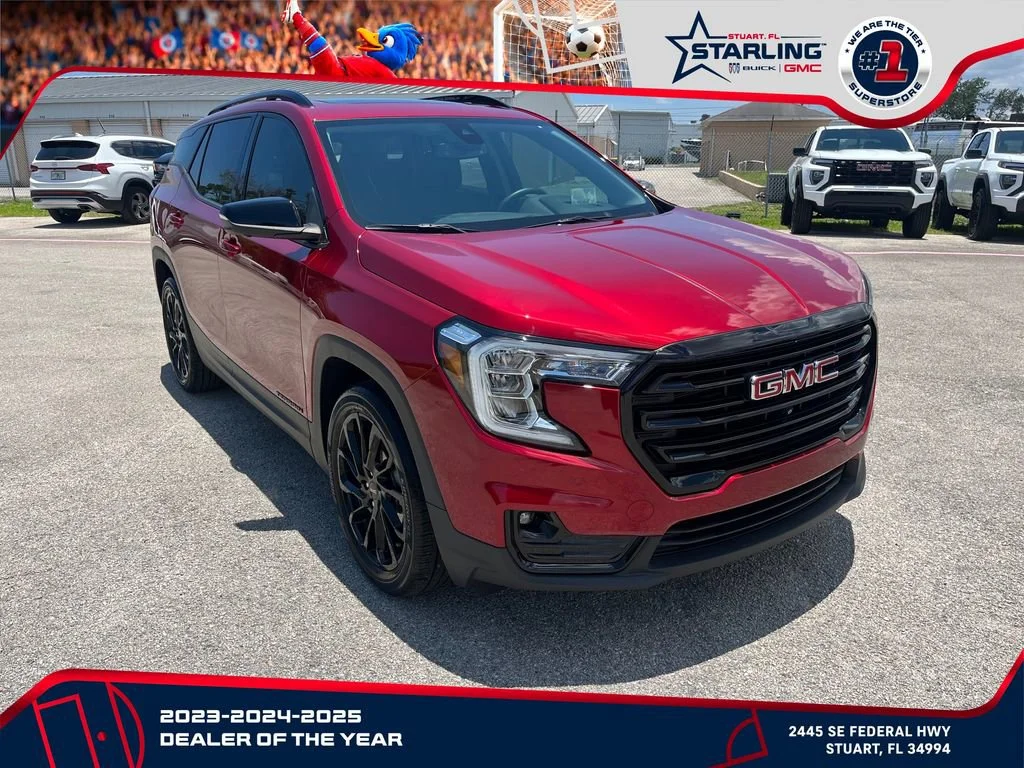 Used 2024 Volcanic Red Tintcoat GMC SLT image 3