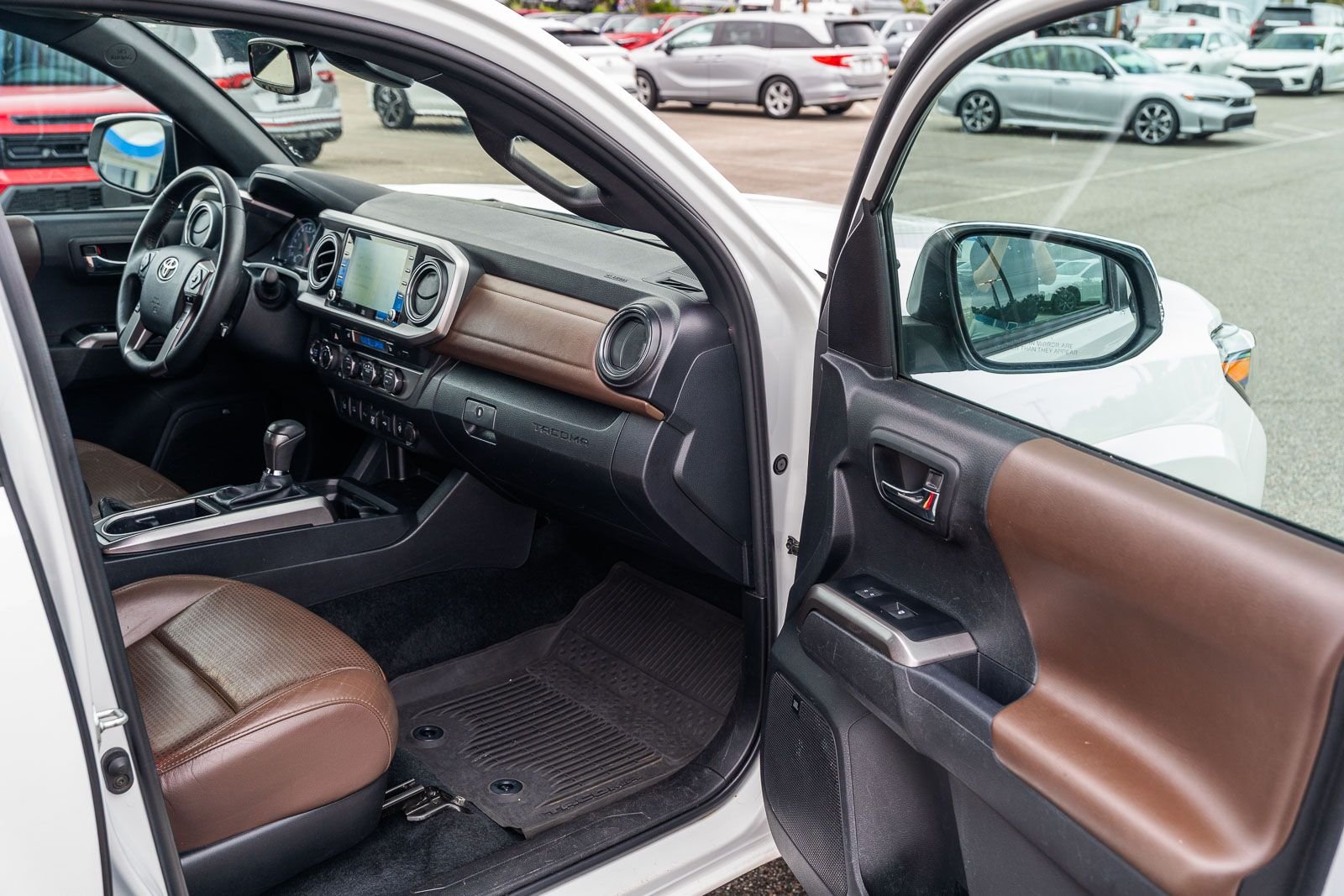 2023 Toyota Tacoma Limited - Photo 13