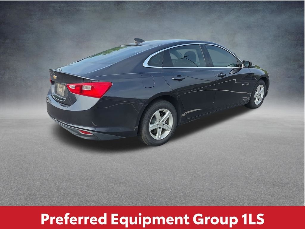 Used 2022 Gray Chevrolet LS image 5