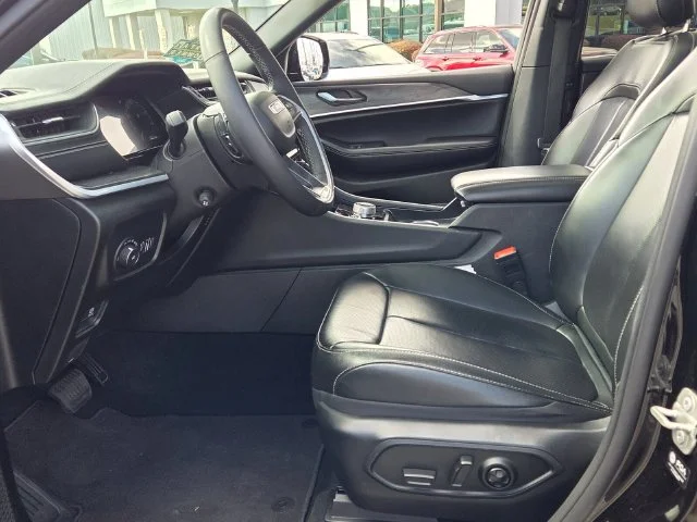 Used 2024 Black Jeep Limited image 5