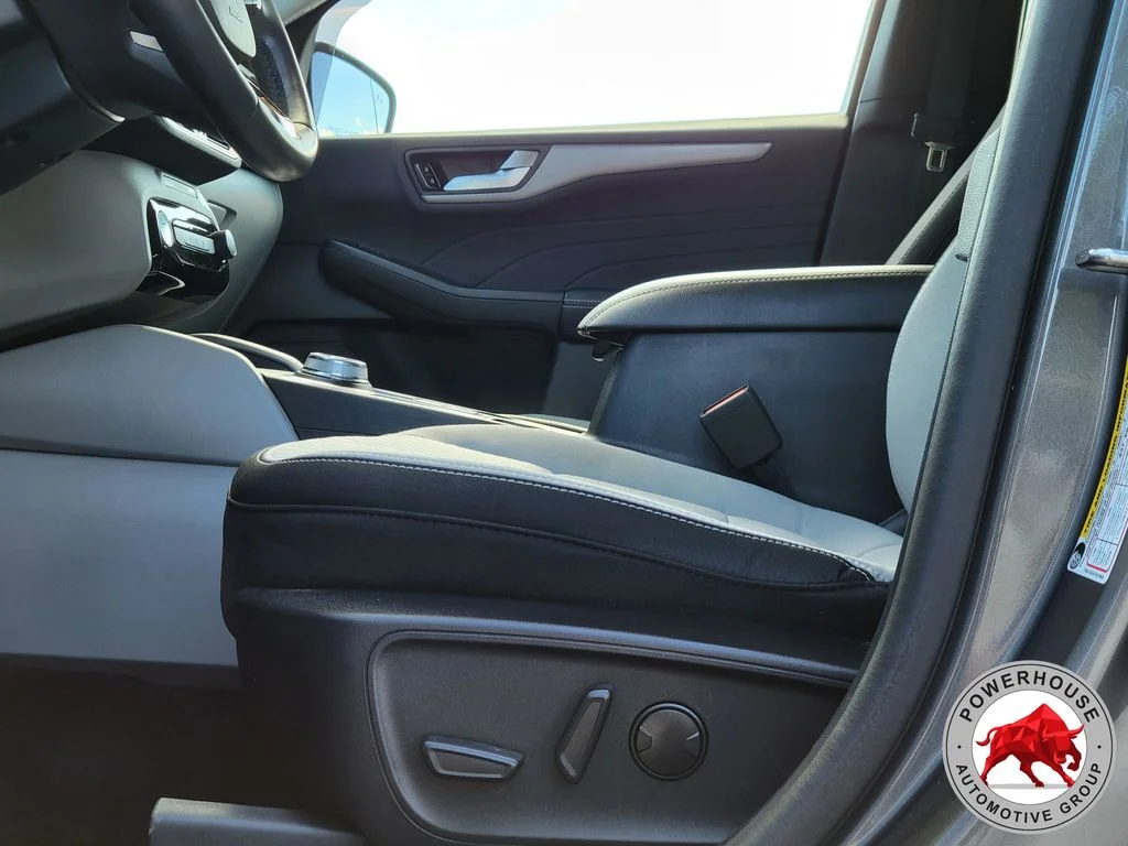 Used 2023 Gray Ford Active image 25