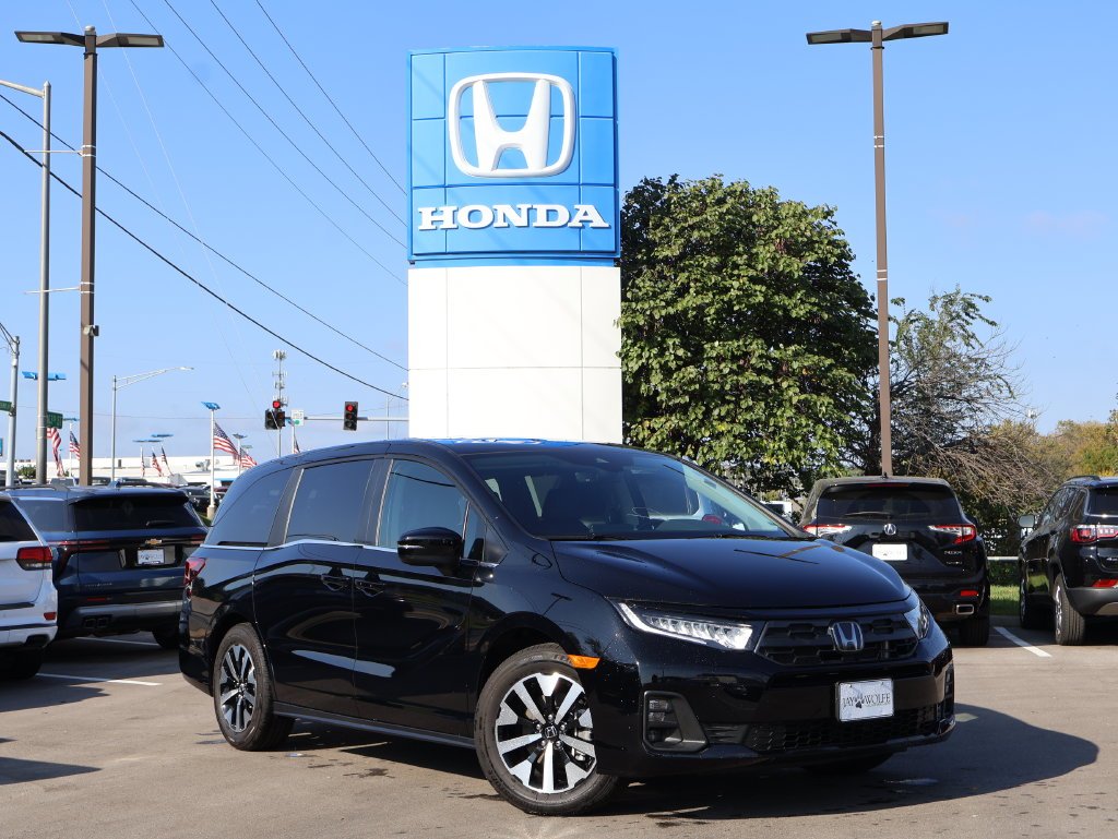 Used 2025  Honda EX-L image 1