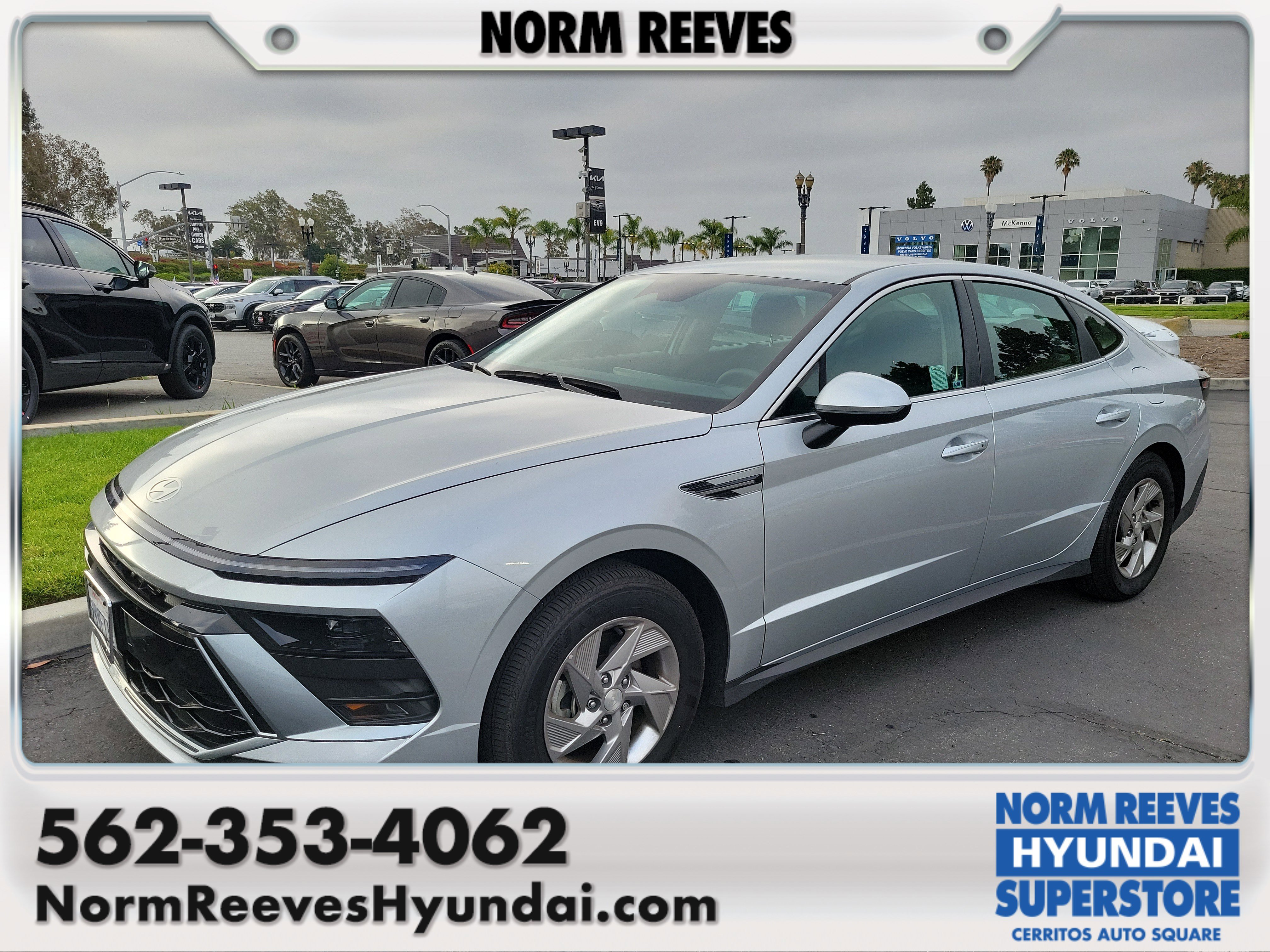 Certified Used 2025 Aero Silver Hyundai SE image 1