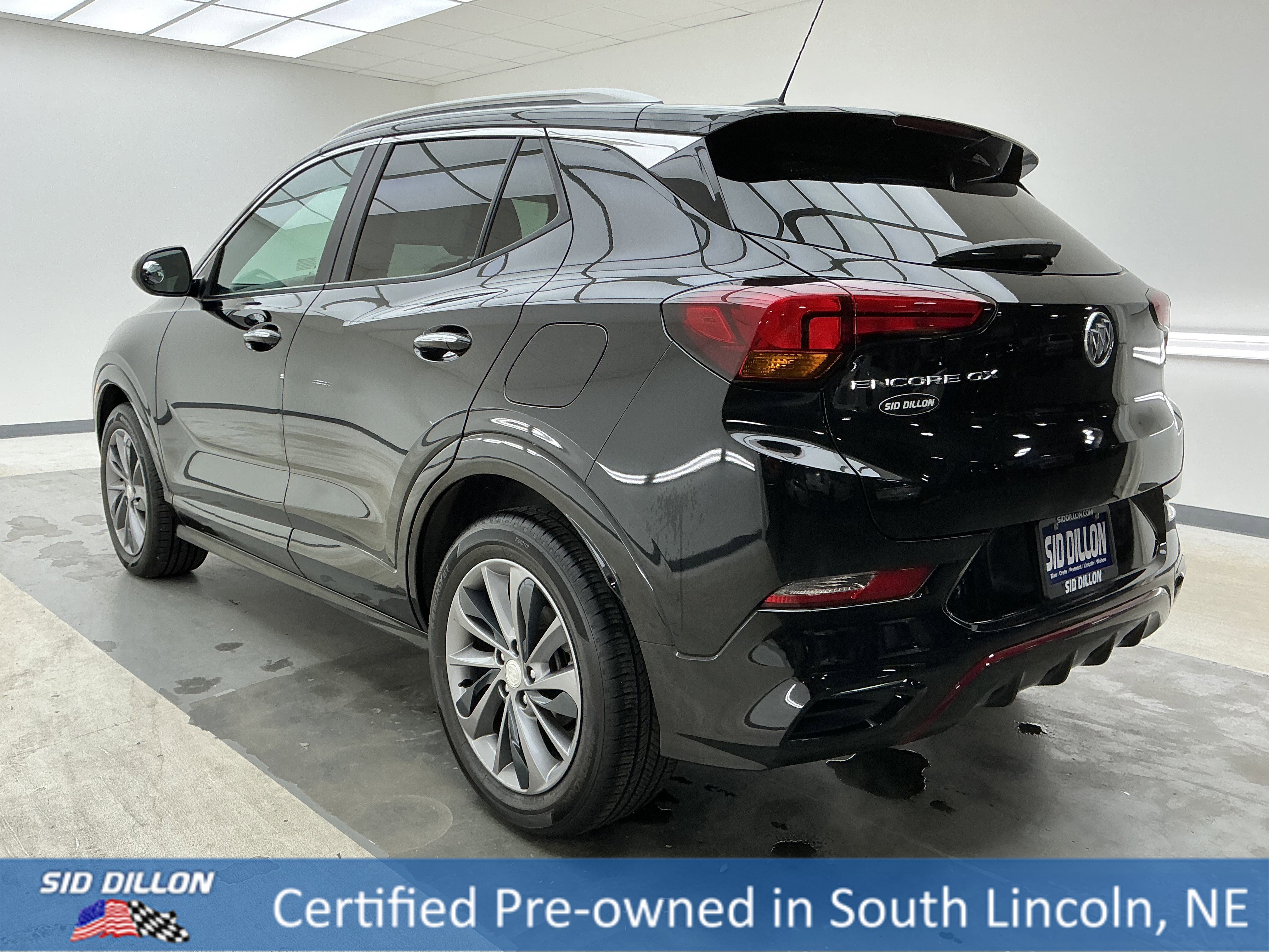 View vehicle photo 6