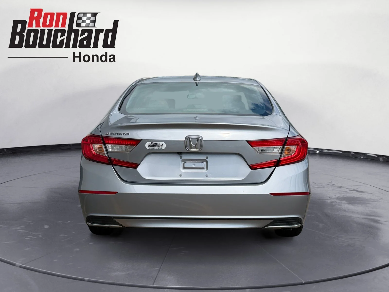 Certified Used 2020 Lunar Silver Metallic Honda LX image 3