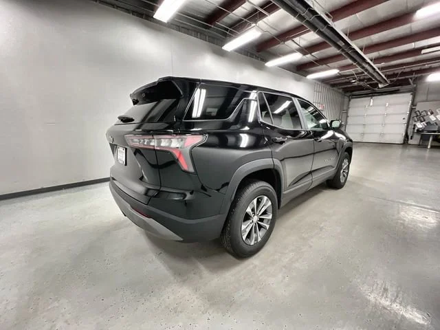 2025 Chevrolet Equinox LT - Photo 8