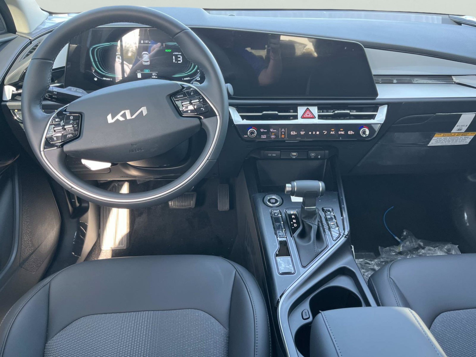 New 2026 Mineral Blue Kia EX image 13