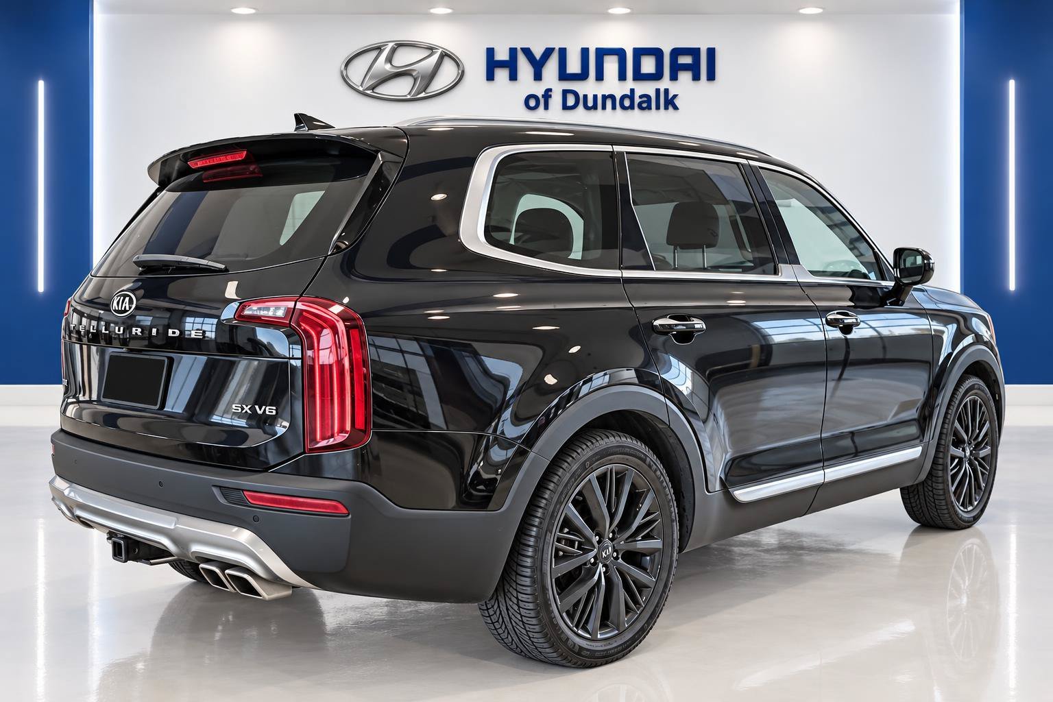 Used 2020 Black Kia SX image 4