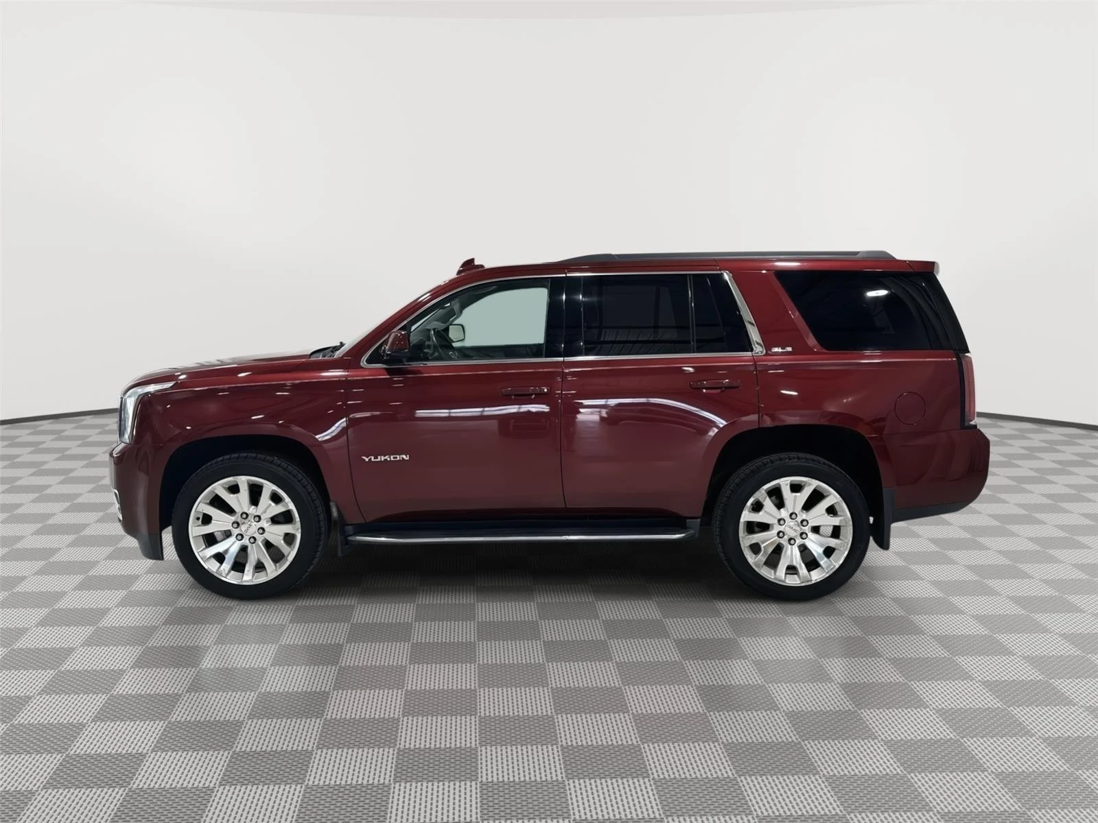 Used 2016 GMC Yukon SLE with VIN 1GKS2AKC7GR207754 for sale in Alexandria, Minnesota