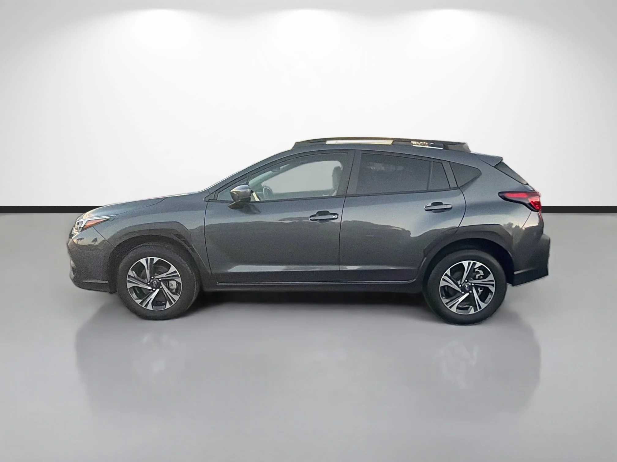 Used 2024 Magnetite Gray Metallic Subaru Premium image 6