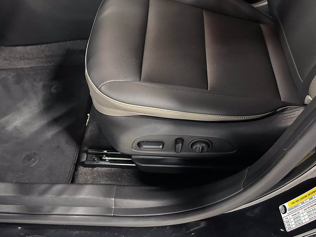 Used 2024 Black Chevrolet ACTIV image 22
