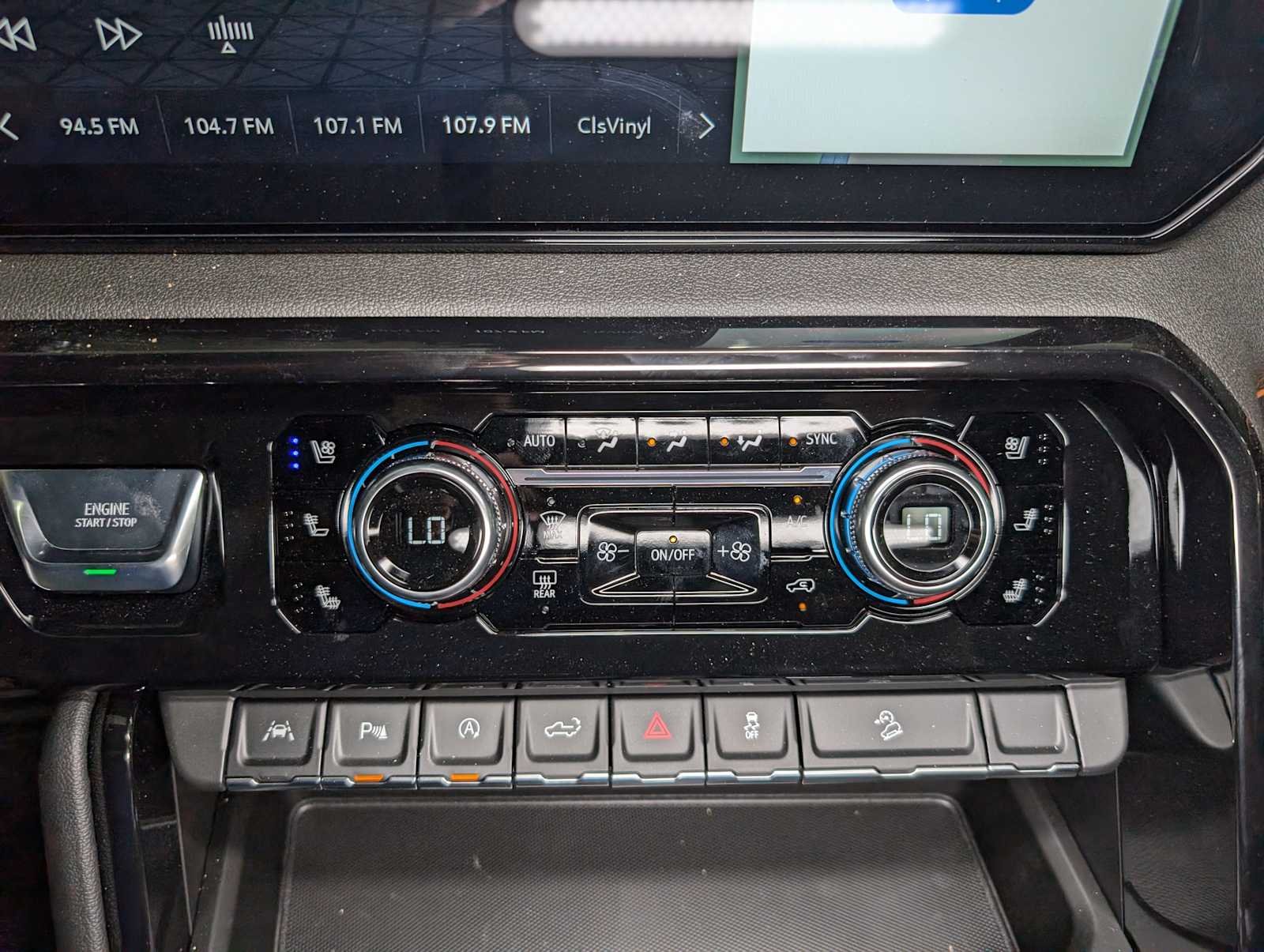 2025 GMC Sierra 1500 AT4 - Photo 40