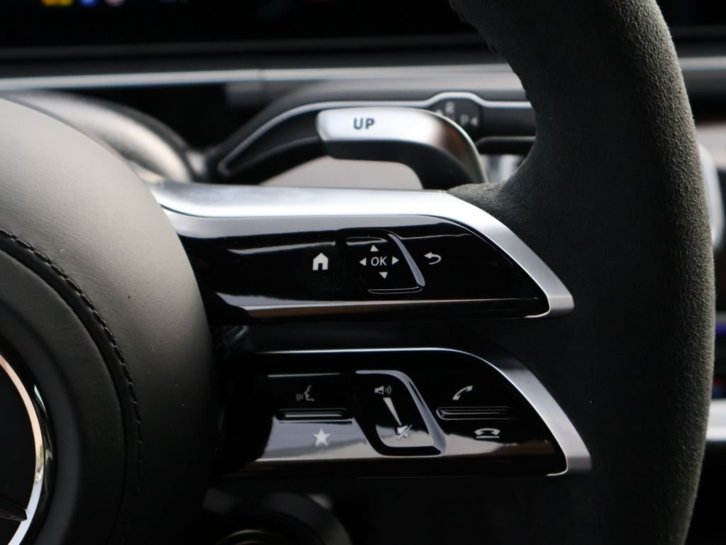 New 2026 MANUFAKTUR Moonlight White Metallic Mercedes-Benz GLE 63 S AMG® image 36