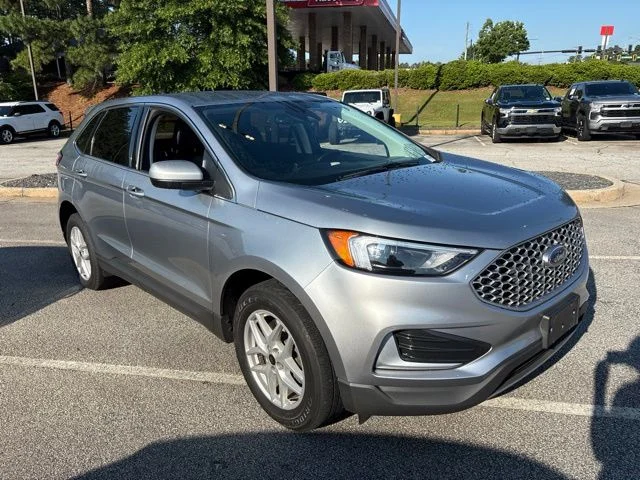 Used 2024 Silver Ford SEL image 1