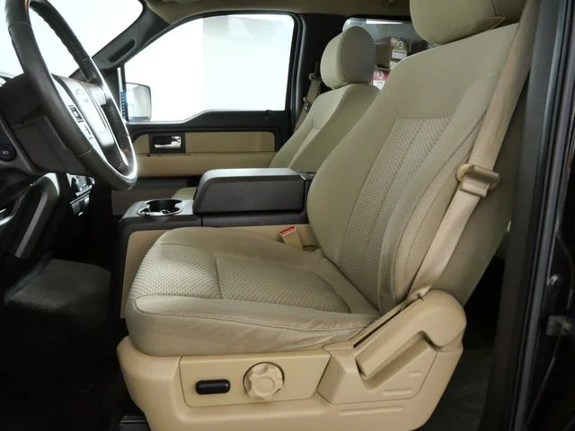 Used 2014 Brown Ford XLT image 17