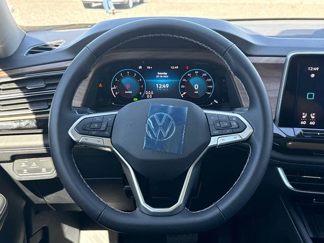 New 2026 Deep Black Pearl Volkswagen 2.0T SE w/Technology image 28