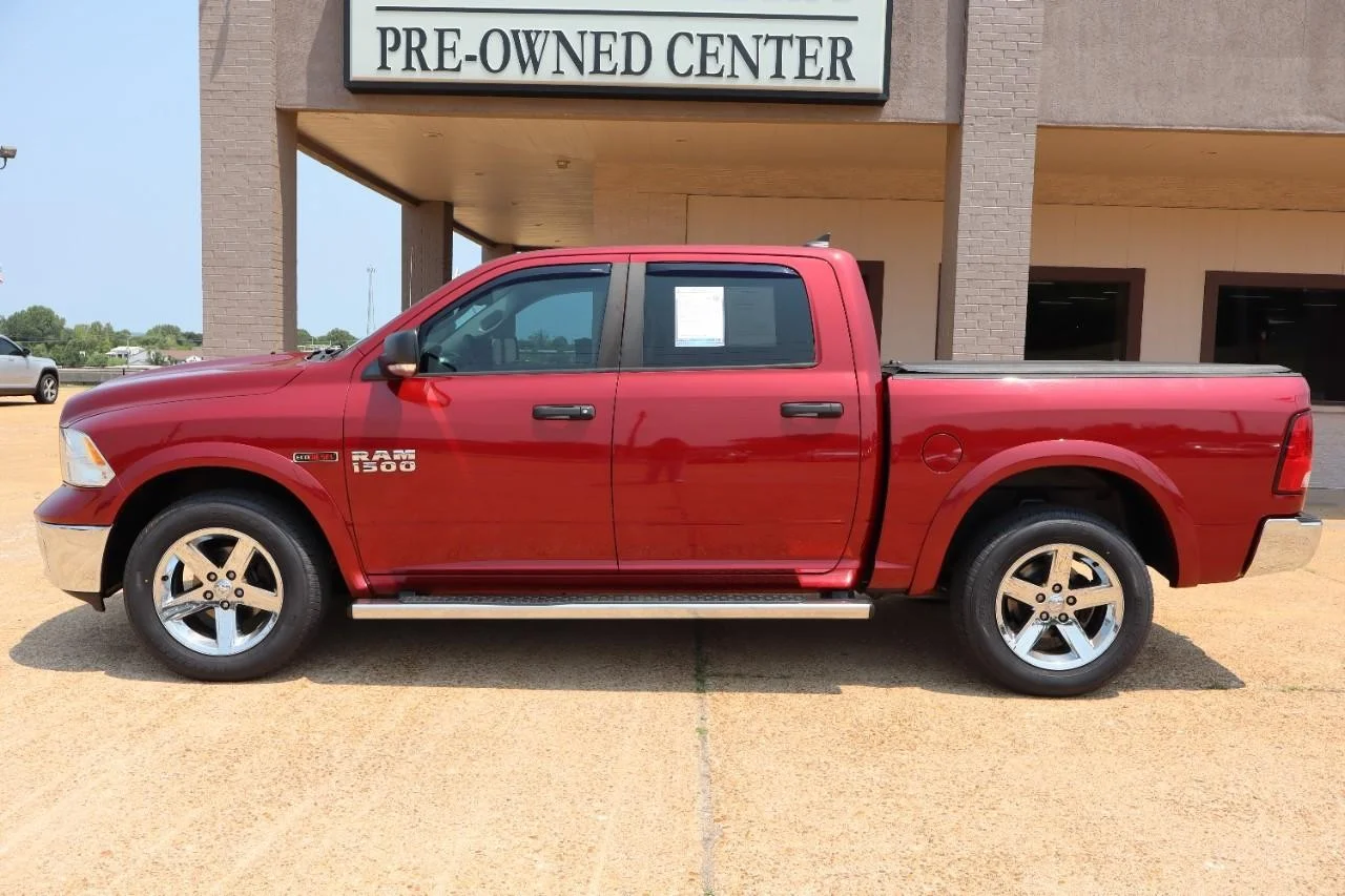 Used 2015 Deep Cherry Red Crystal Pearl Coat/Black Clear Coat Ram Outdoorsman image 2