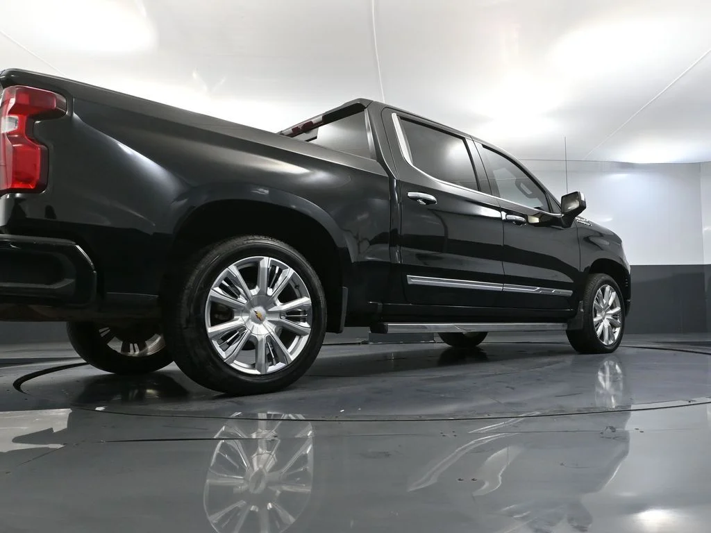 Used 2023 Black Chevrolet High Country image 47