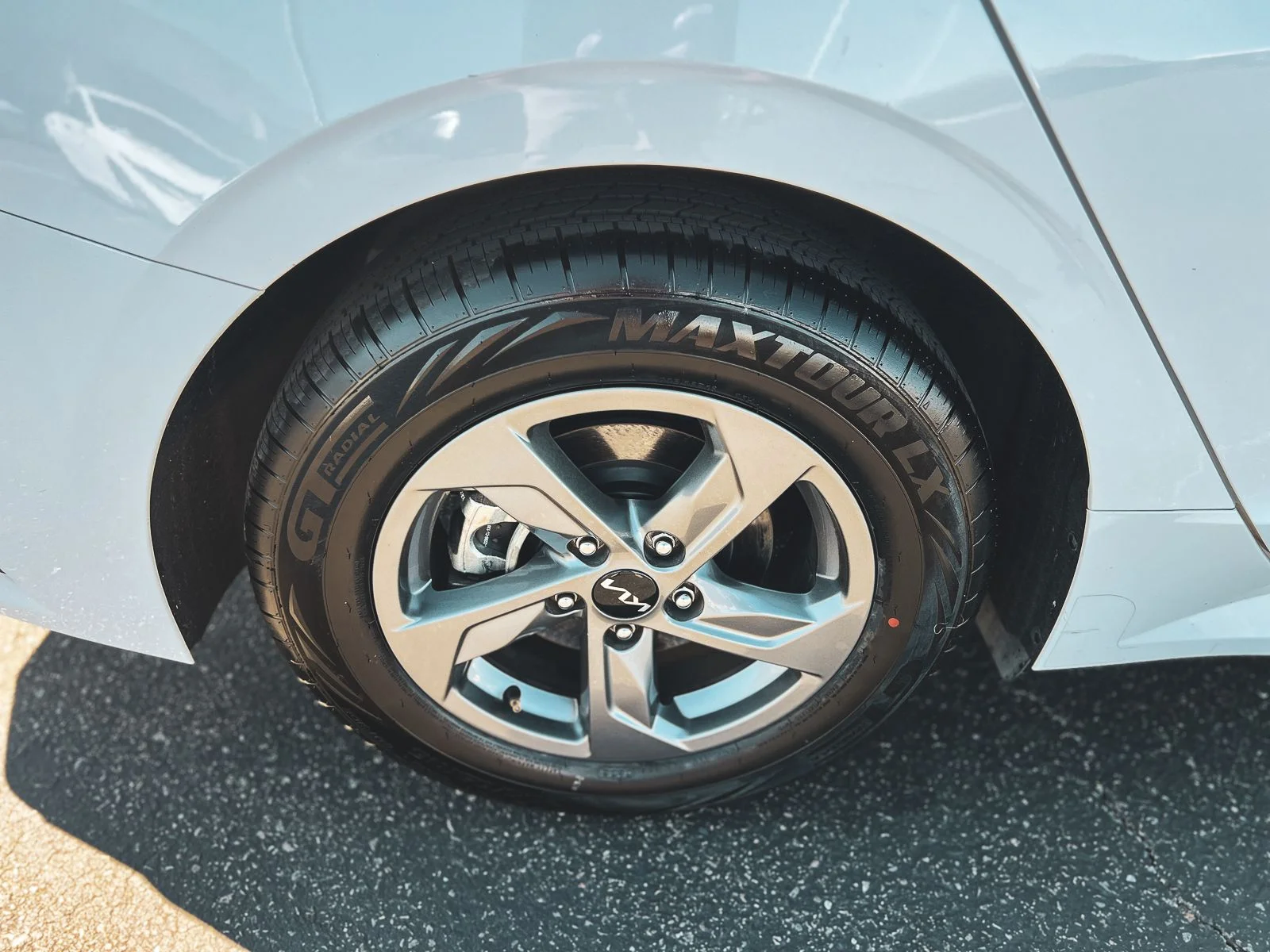 2023 Kia K5 LXS - Photo 10