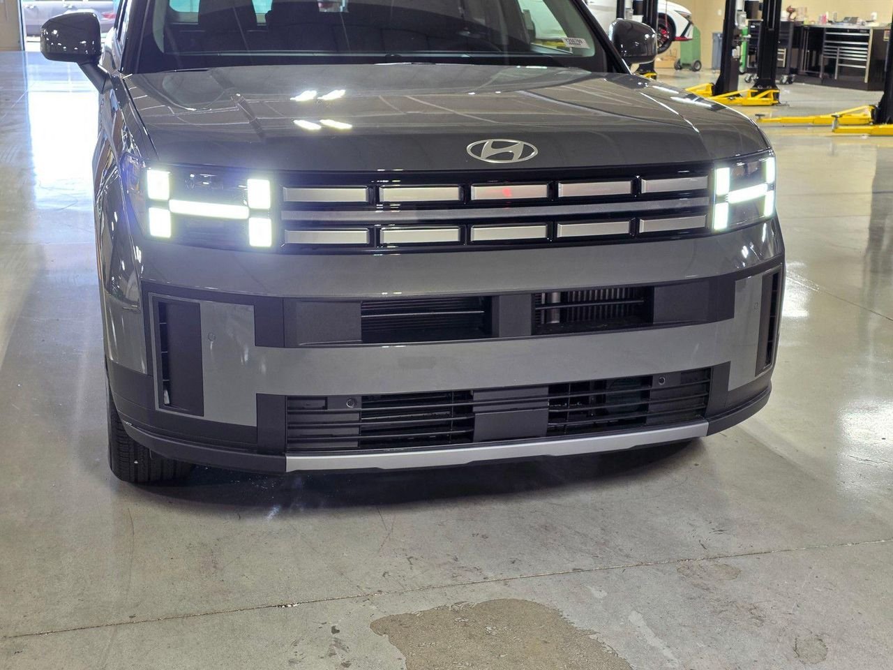 New 2026 Hampton Gray Hyundai SEL image 9