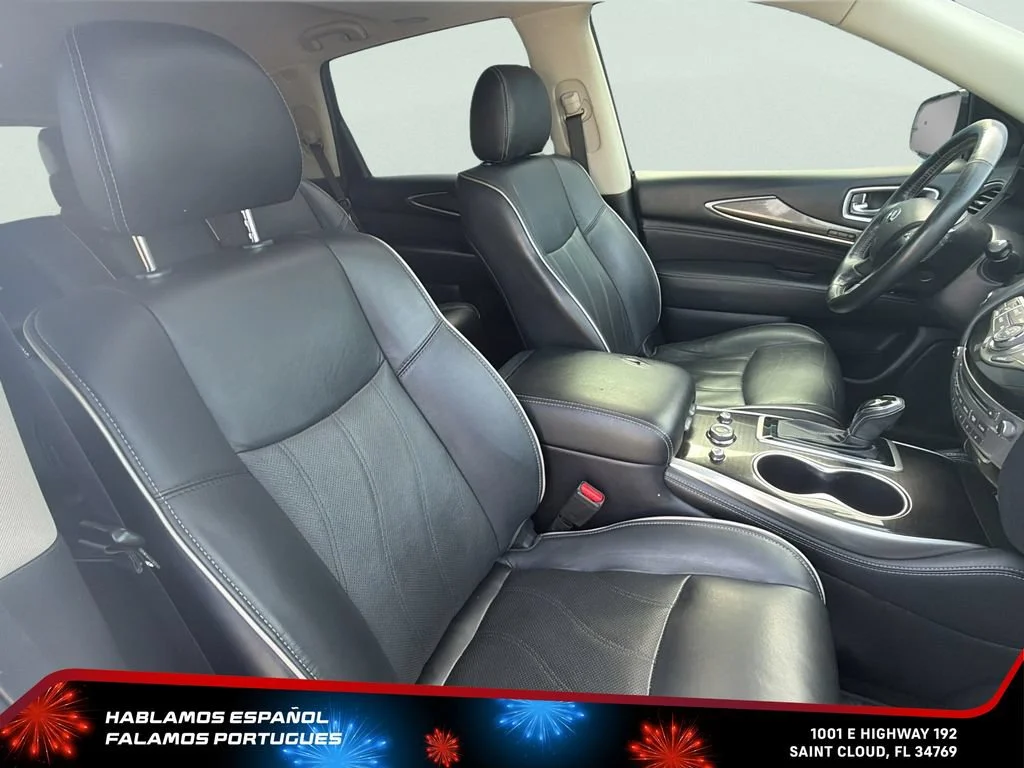 Used 2020 White INFINITI LUXE image 37
