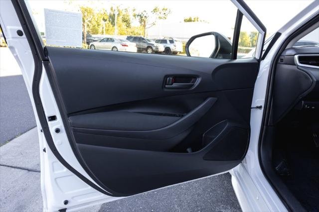 Certified Used 2026 WIND CHILL PEARL Toyota  image 13