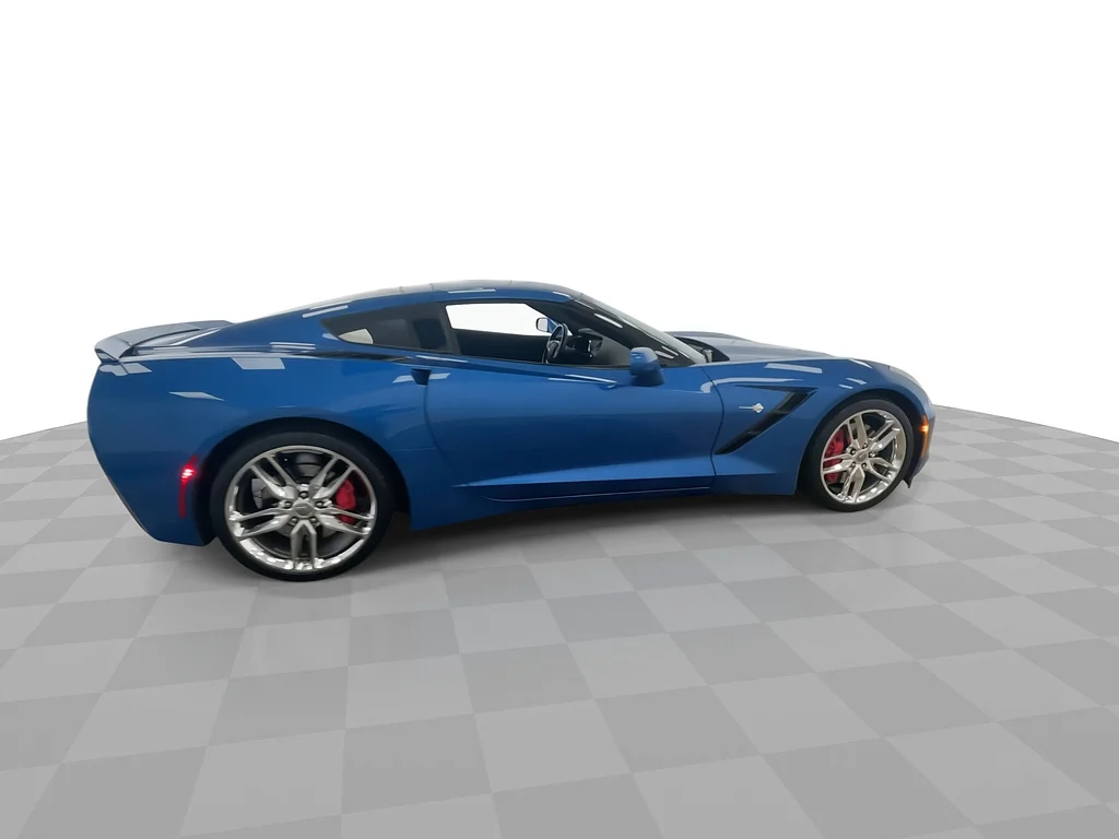 Used 2015 BLUE Chevrolet Stingray Z51 image 2