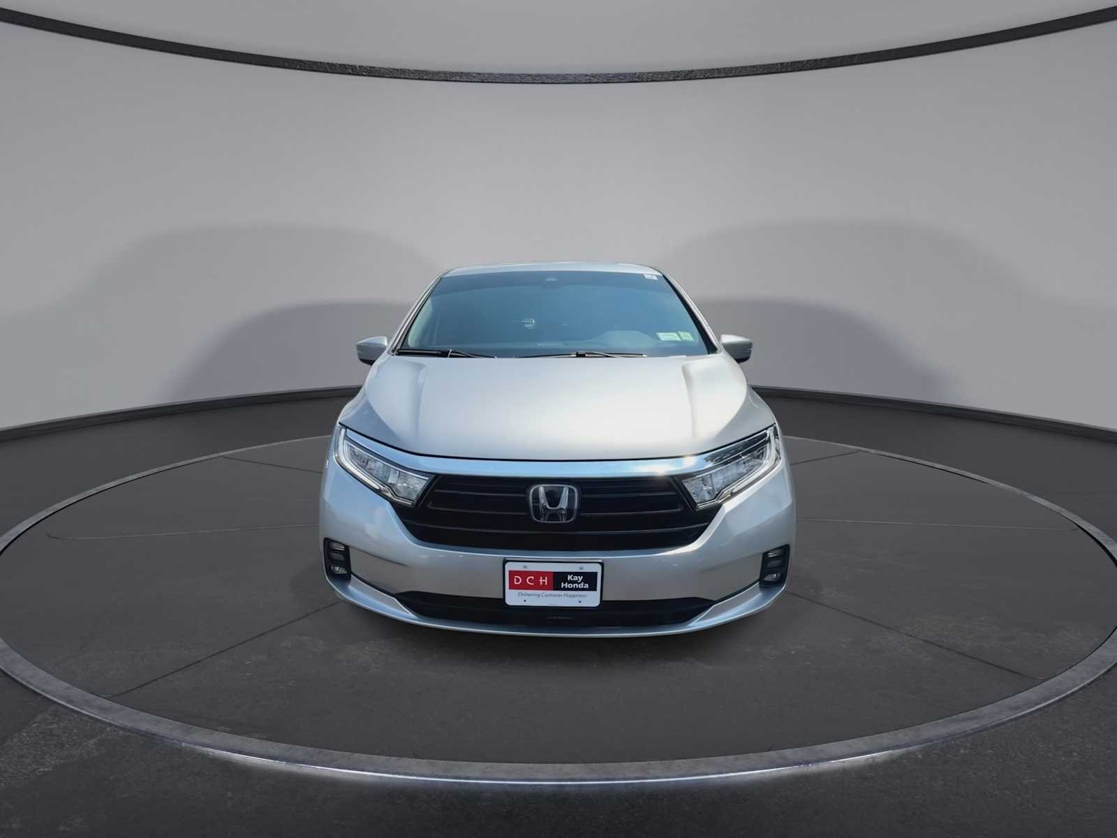 Certified Used 2024 Lunar Silver Metallic Honda EX-L image 3