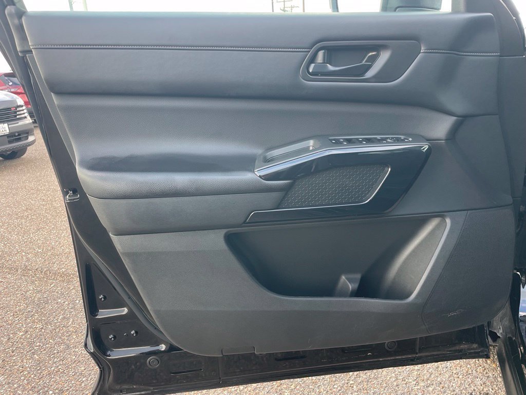 Used 2024 Black Nissan S image 13