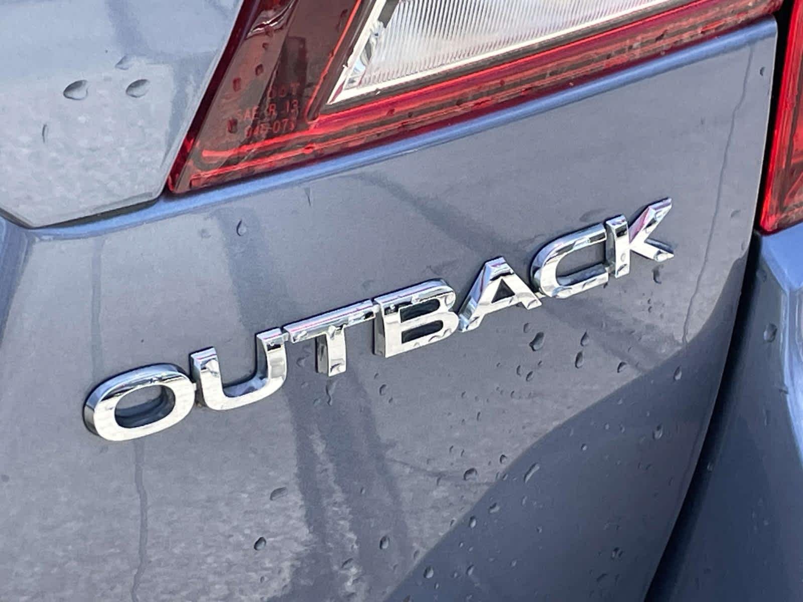 Used 2018 Twilight Blue Metallic Subaru Premium image 14