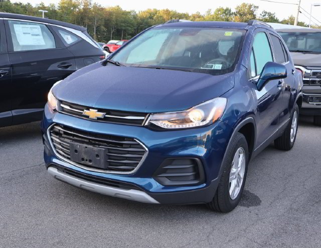 Used 2020 Pacific Blue Metallic Chevrolet LT image 1
