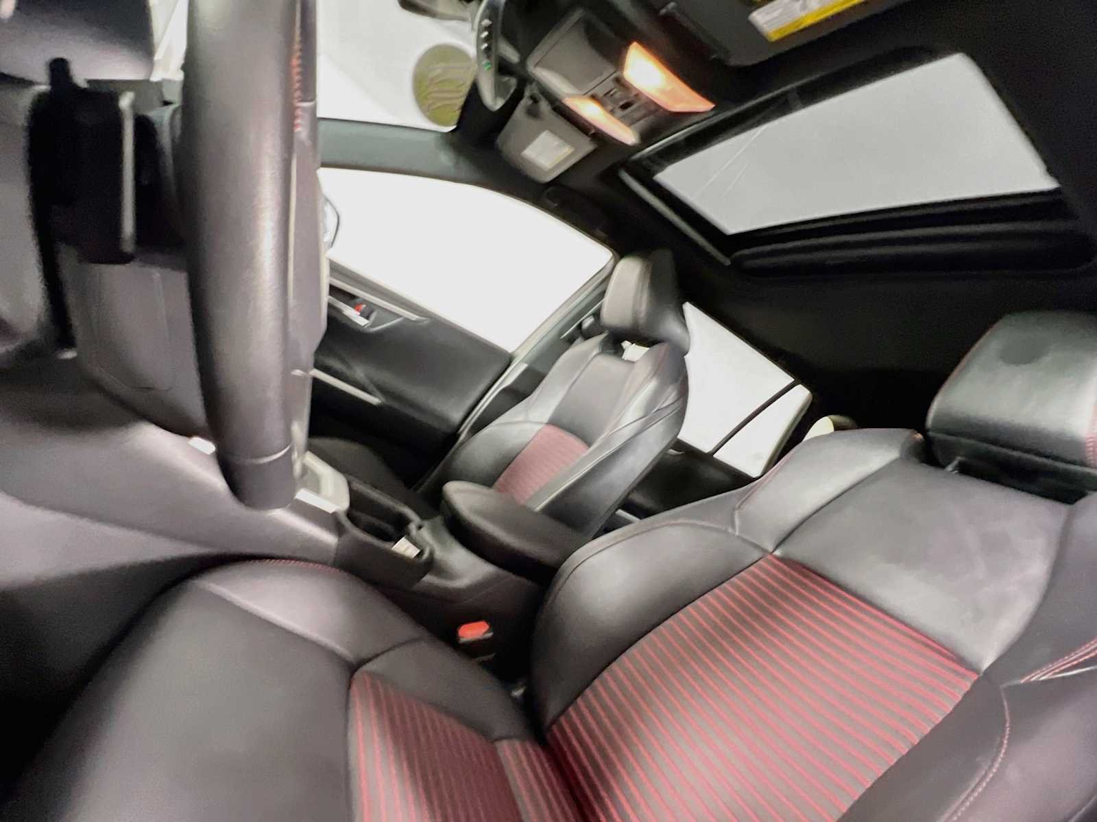 Used 2021 Blizzard Pearl w/Midnight Black Roof Toyota XSE image 23