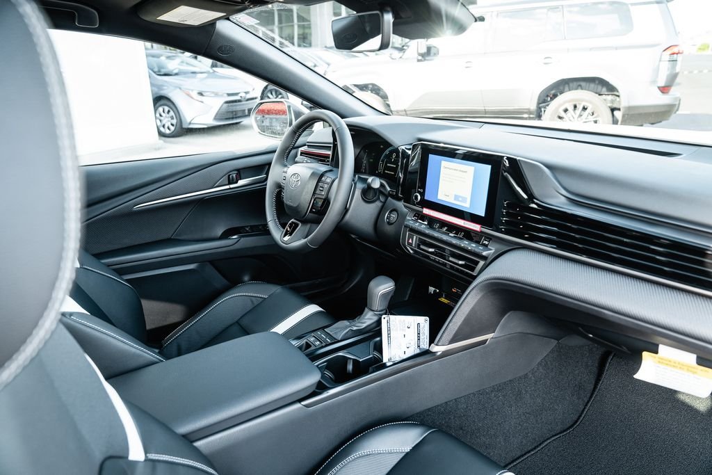 New 2026 Ice Cap Toyota SE image 10