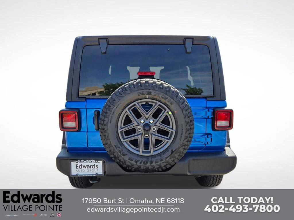 New 2026 Hydro Blue Pearl-Coat Exterior Paint Jeep Sport S image 4