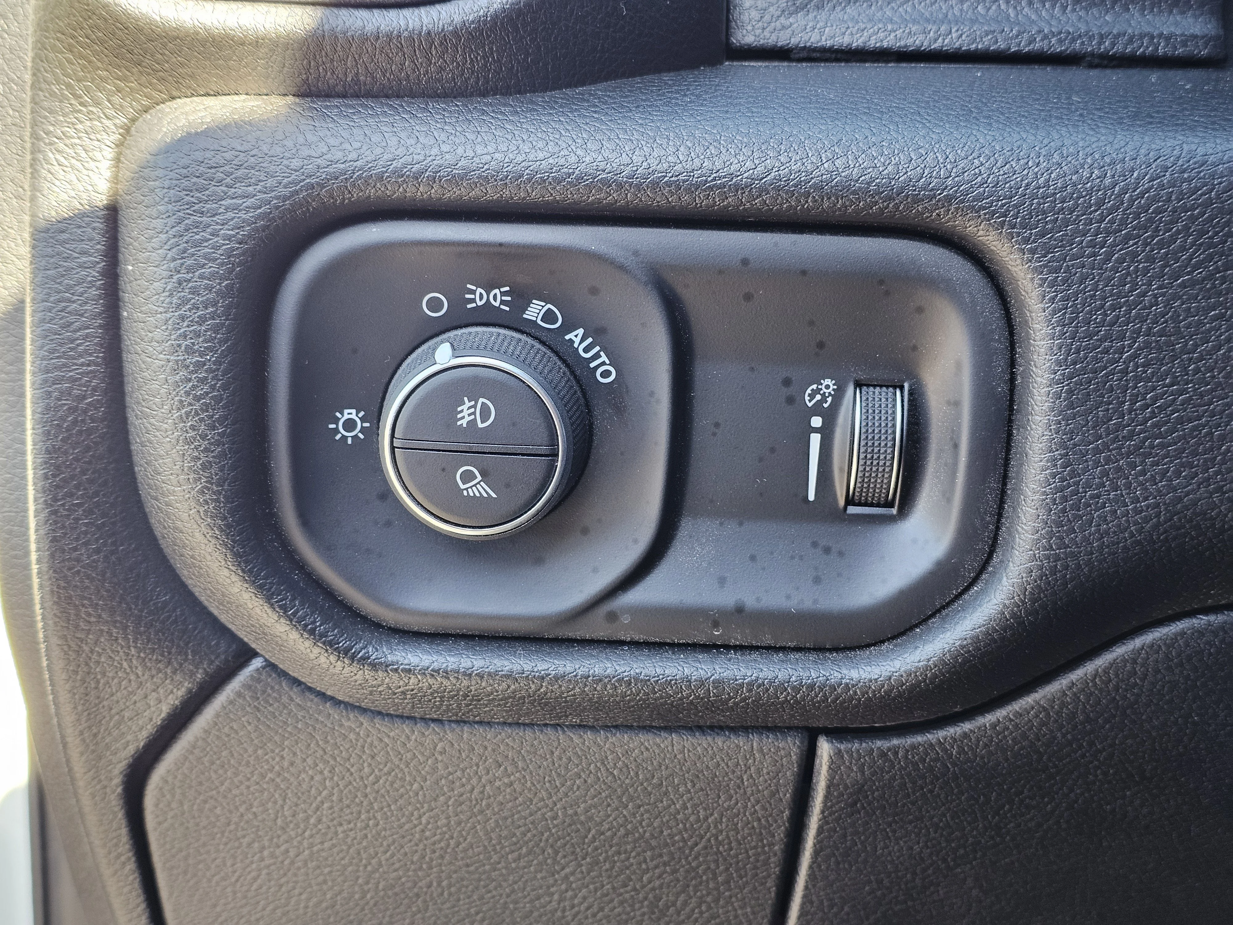 2025 RAM 2500 Tradesman - Photo 16