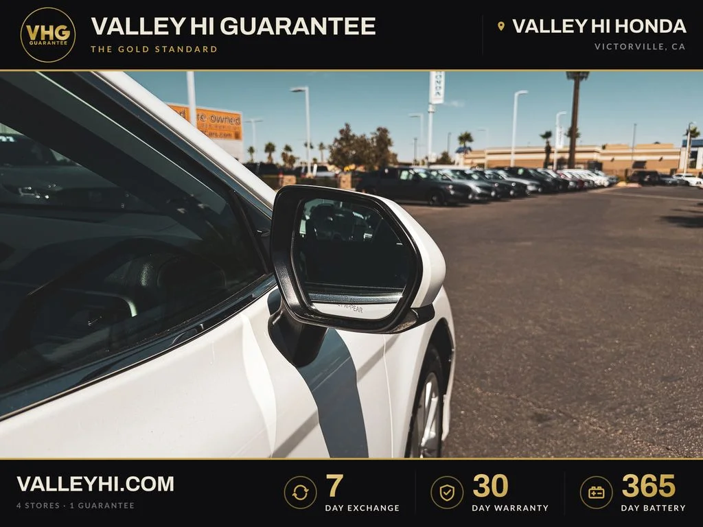 Used 2024 Ice Toyota LE image 10
