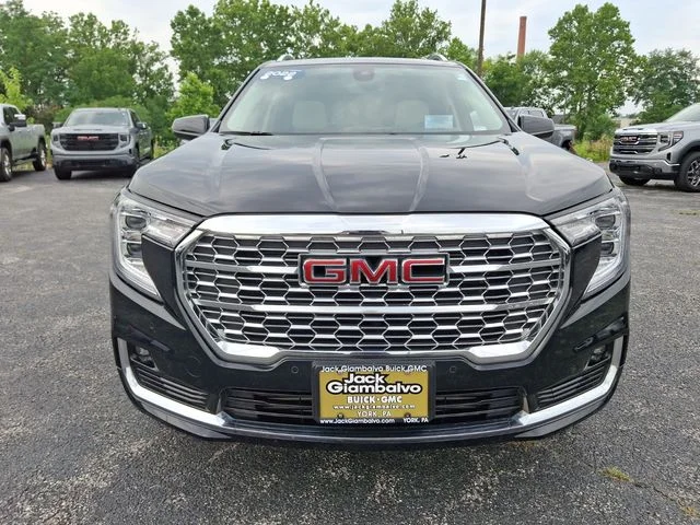 Certified Used 2022 Black GMC Denali image 2