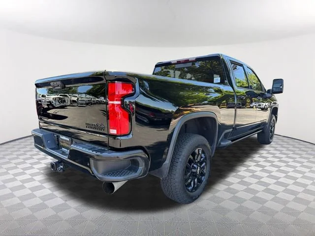 Used 2025 Black Chevrolet High Country image 5