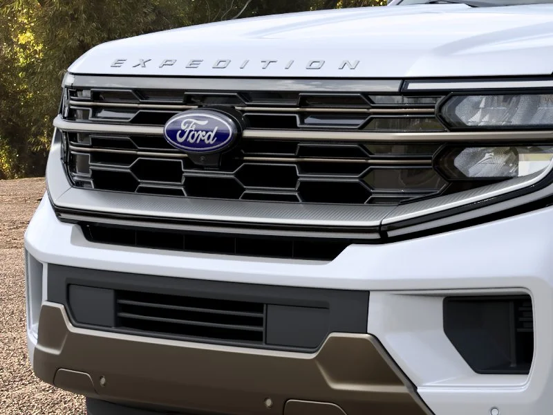 New 2027 Star White Metallic Tri-Coat Ford King Ranch® image 41
