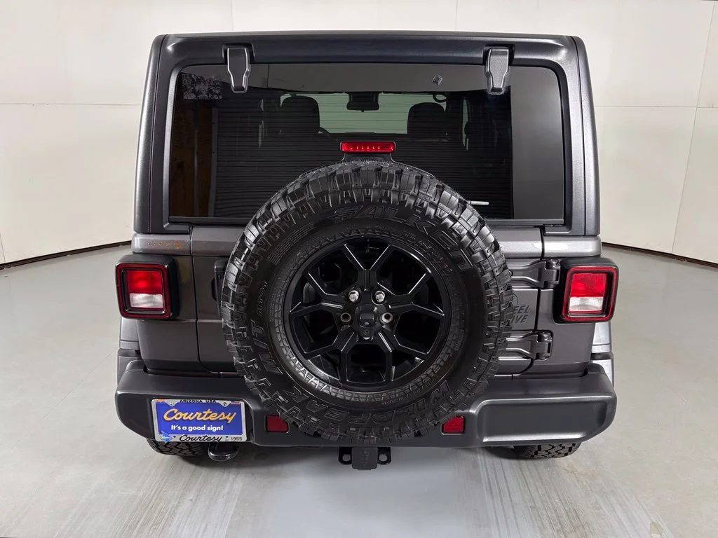 Used 2025 Gray Jeep Willys image 7