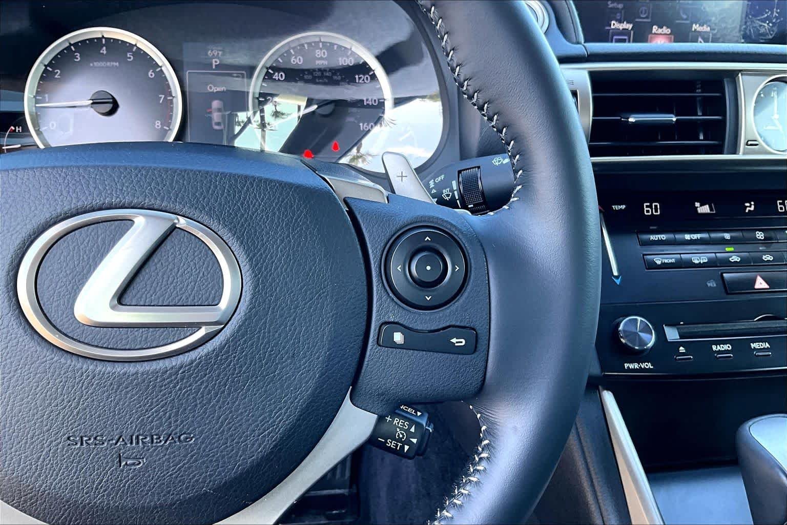 Used 2014 Nebula Gray Pearl Lexus  image 23