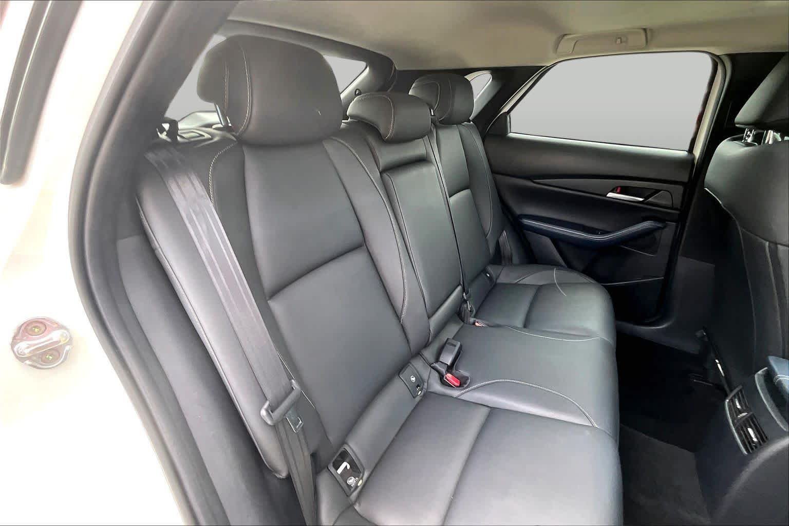 Used 2021 Snowflake White Pearl Mica Mazda Preferred image 20