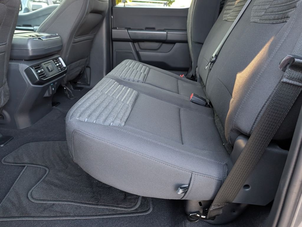 Used 2023 Gray Ford XL image 18